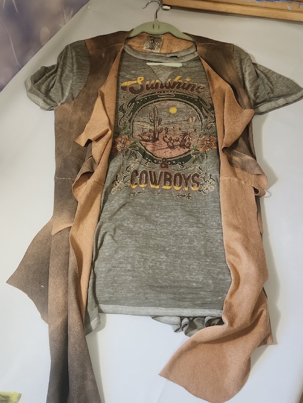 Cowgirl Bundle! Graphic Tee W/Suede Vest Vintage Bracelet & "Cowhide" Earrings🤠